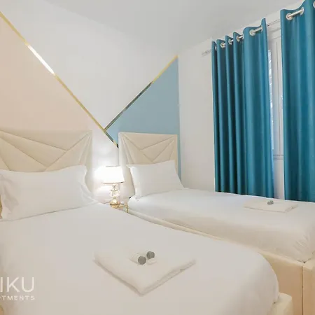 Miku - Lux 2bd At City Center Apartment