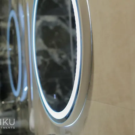 Miku - Lux 2bd At City Center Apartment