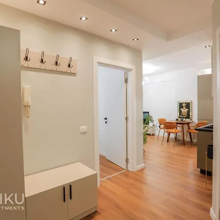Miku - Lux 2bd At City Center * Tirana