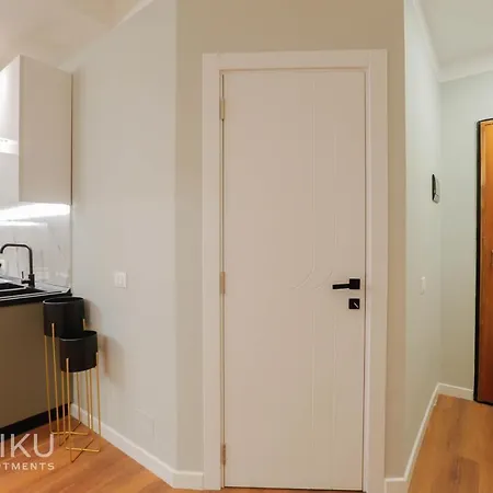 Miku - Lux 2bd At City Center